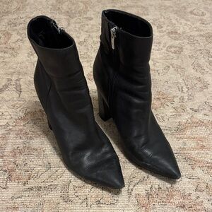 Marc Fisher Glorena Bootie in Black Leather Size 8